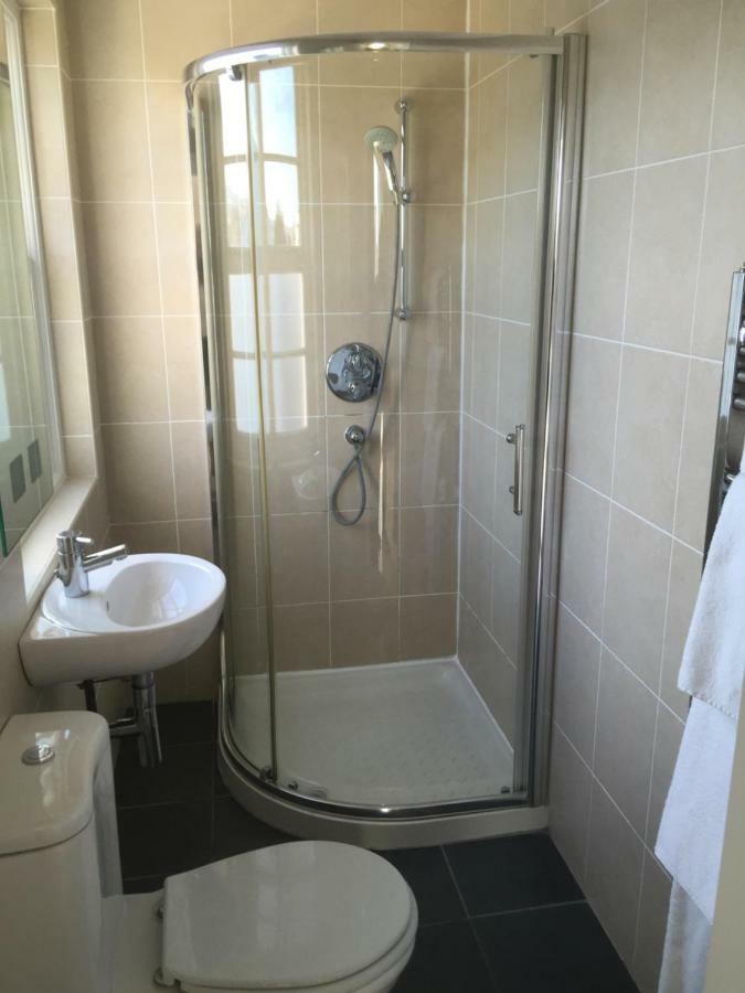 Strandview Beach Apartment บัลลีคาสเซิล ภายนอก รูปภาพ